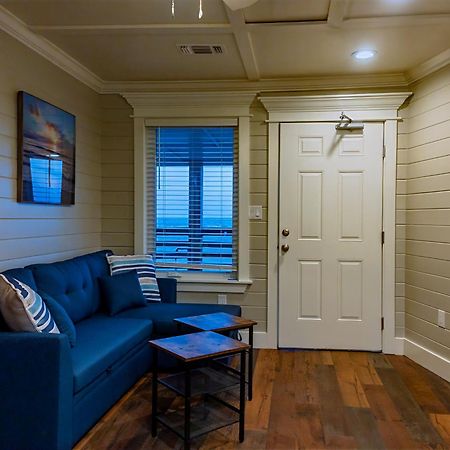 Blue Dolphin Inn&Cottages Grand Isle Extérieur photo