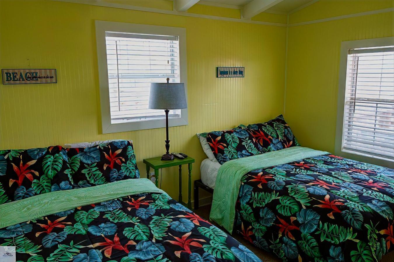 Blue Dolphin Inn&Cottages Grand Isle Extérieur photo