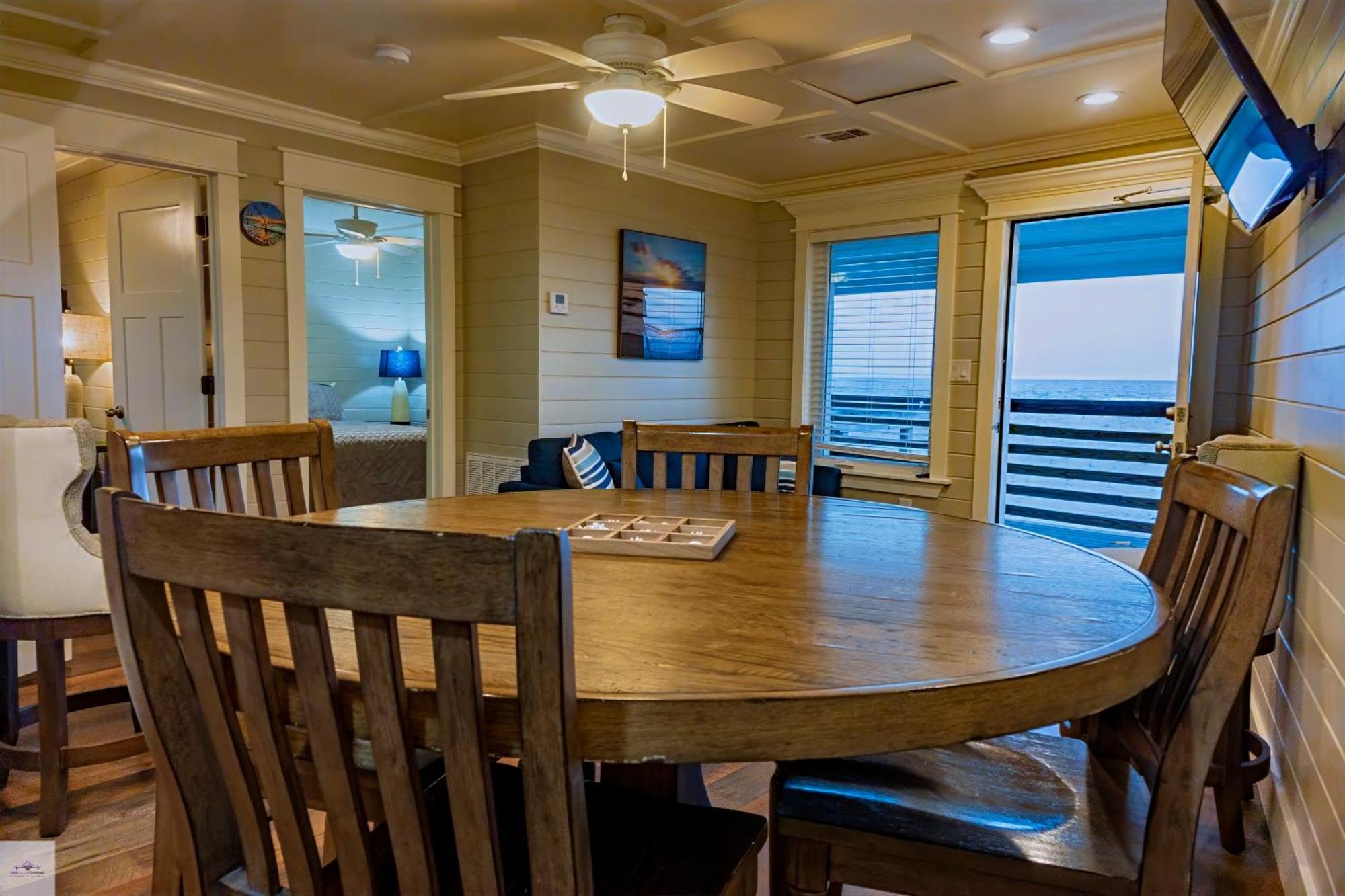 Blue Dolphin Inn&Cottages Grand Isle Extérieur photo
