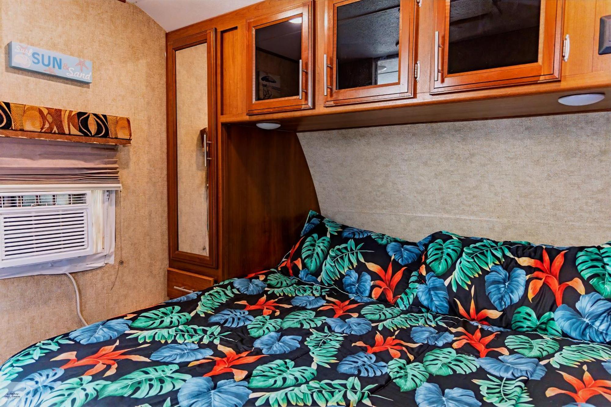 Blue Dolphin Inn&Cottages Grand Isle Extérieur photo