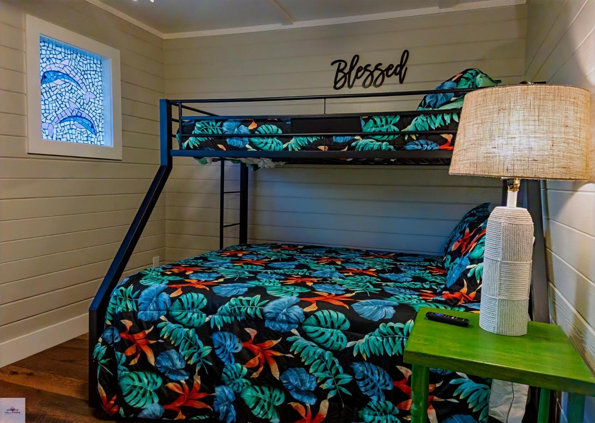 Blue Dolphin Inn&Cottages Grand Isle Extérieur photo