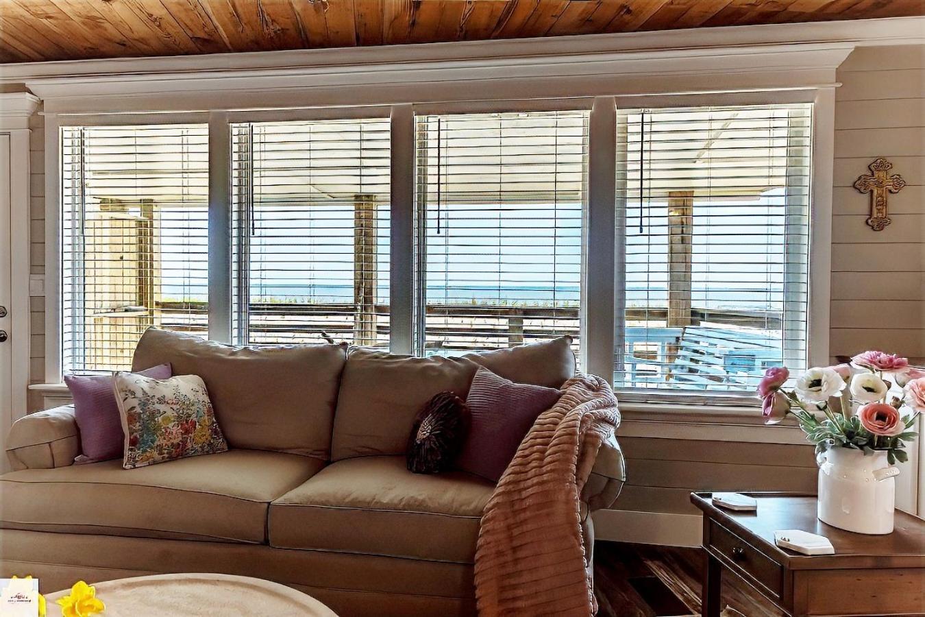Blue Dolphin Inn&Cottages Grand Isle Extérieur photo