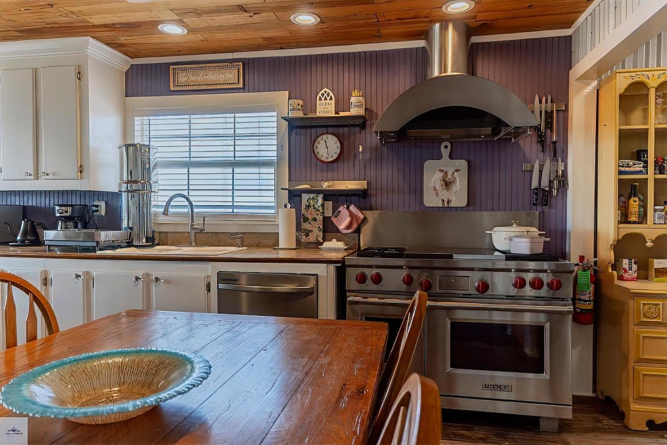 Blue Dolphin Inn&Cottages Grand Isle Extérieur photo