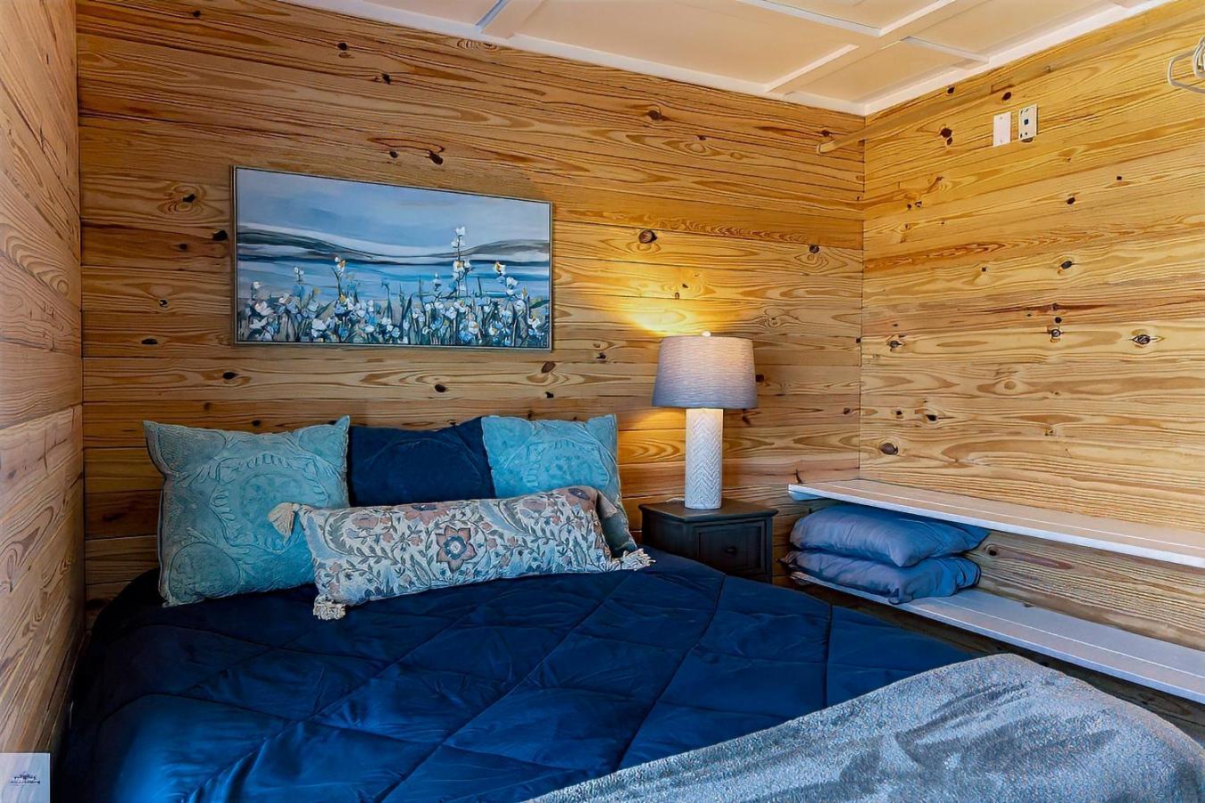 Blue Dolphin Inn&Cottages Grand Isle Extérieur photo